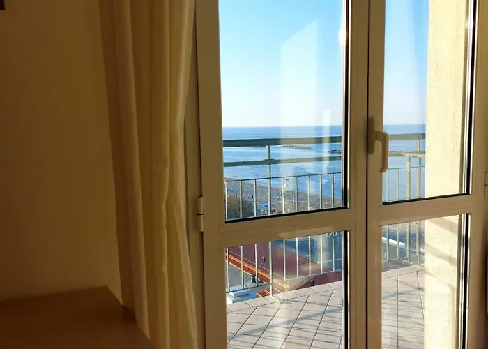 Internazionale 3* San Mauro Mare